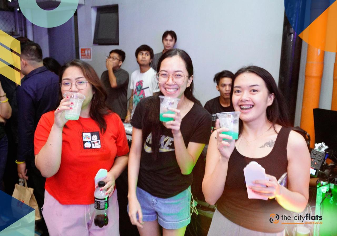 The Flats Amorsolo Hostel Makati City